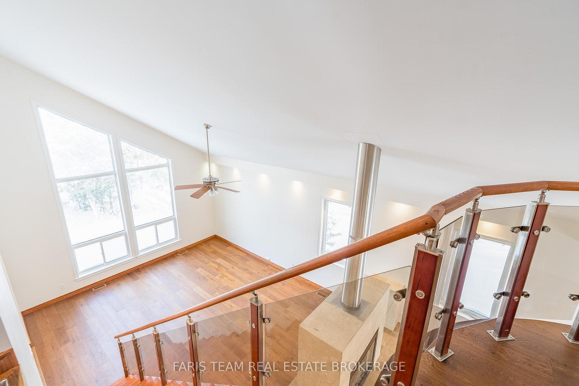 2384 Champlain Road photo 19