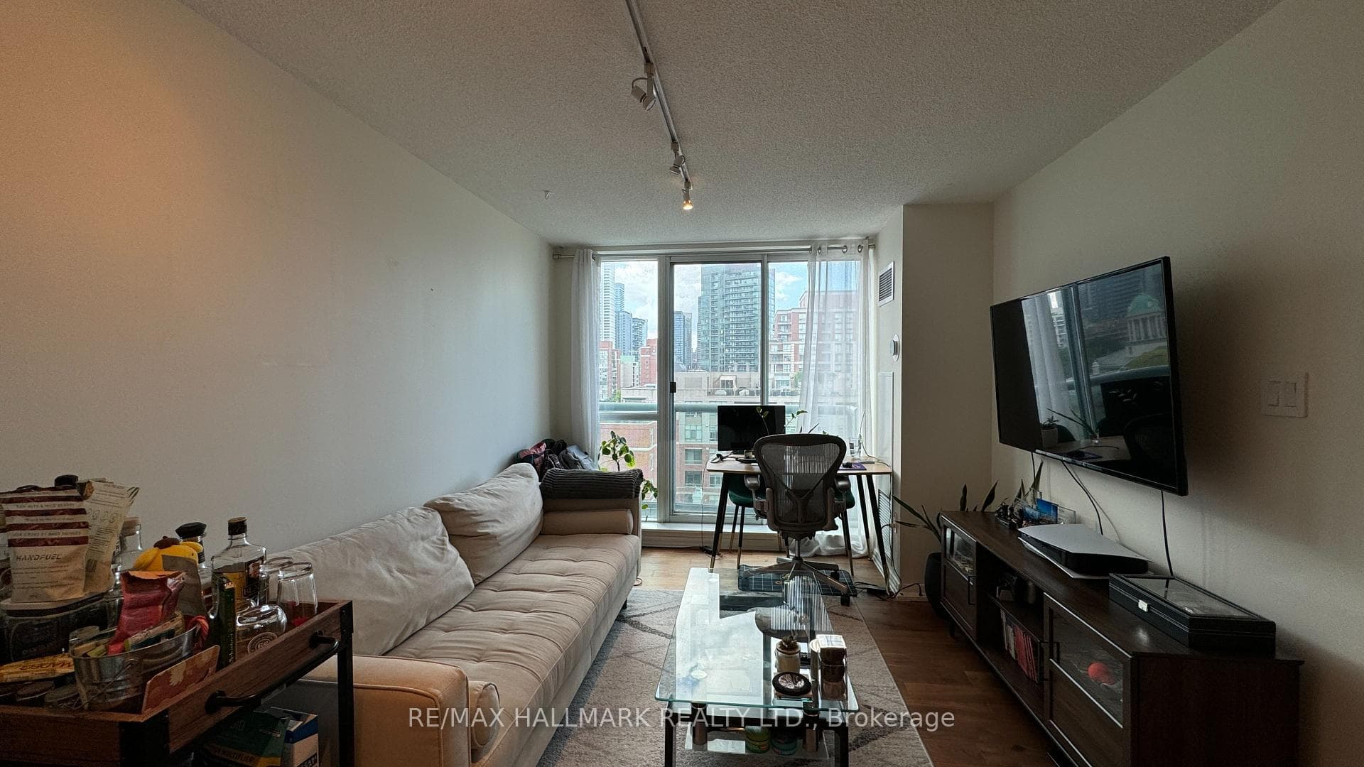 109 Front Street Unit Ph17 photo 3
