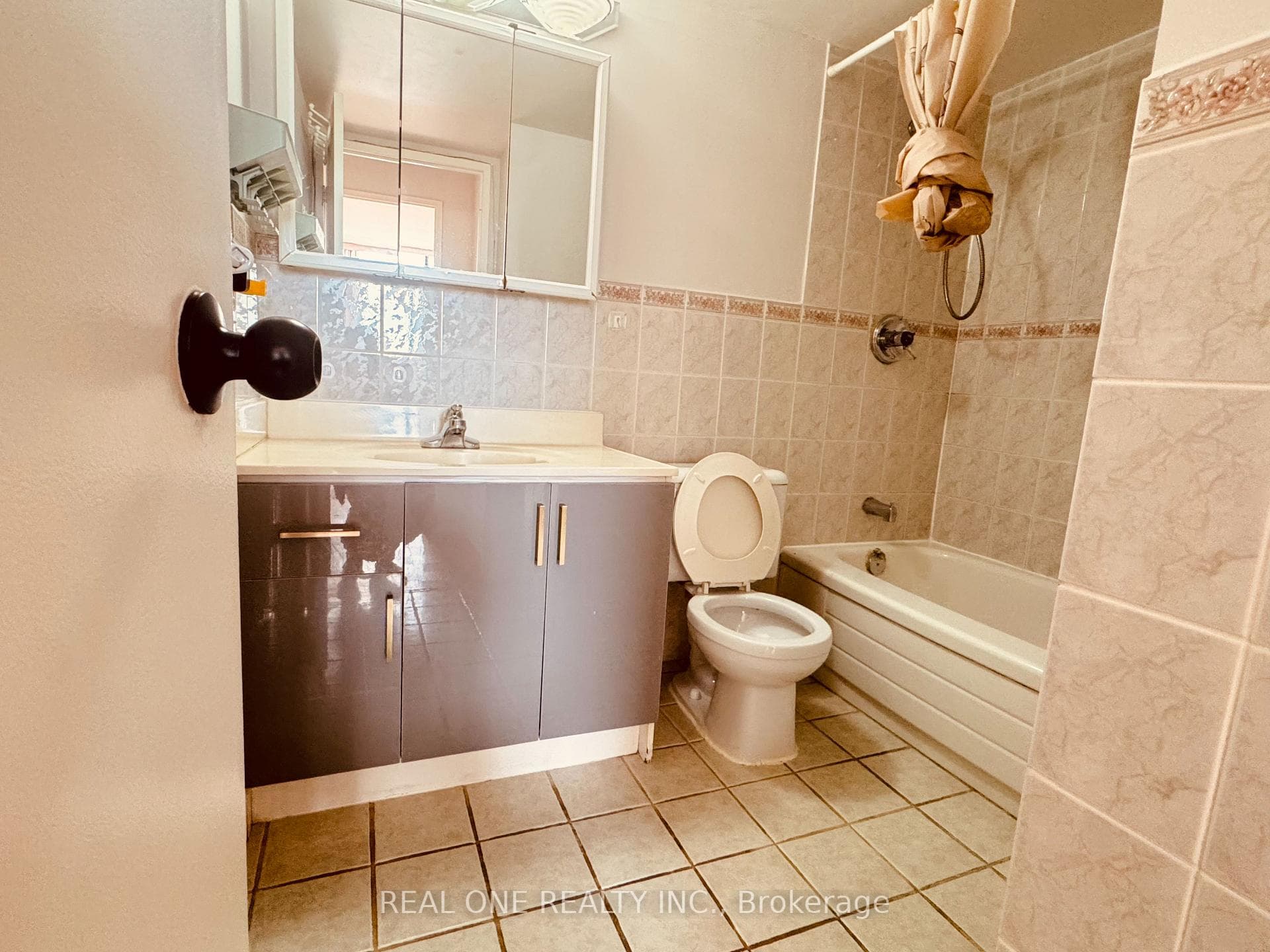 75 Bamburgh Circle Unit 1723 photo 14