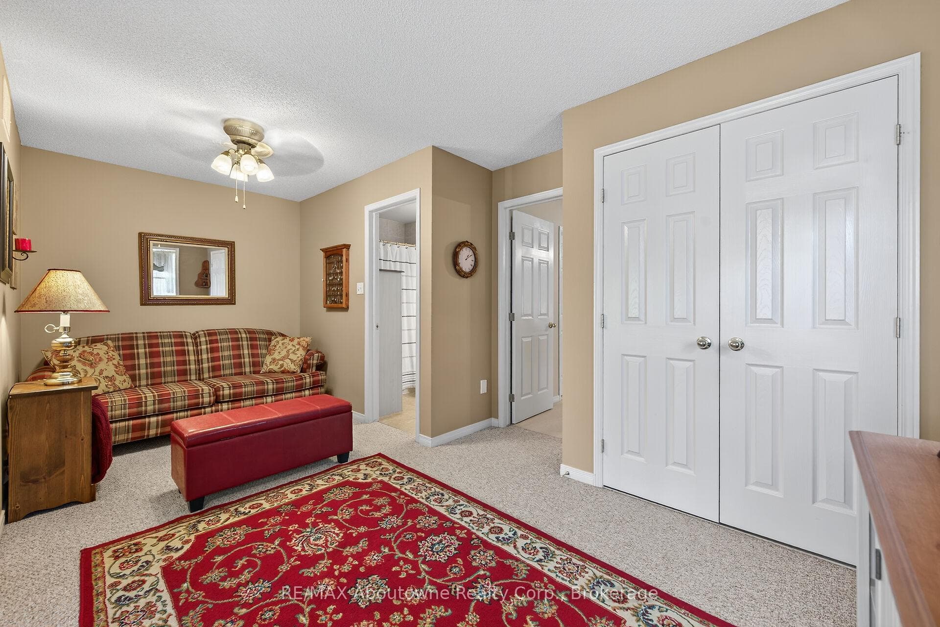 31 Elderberry Avenue photo 22