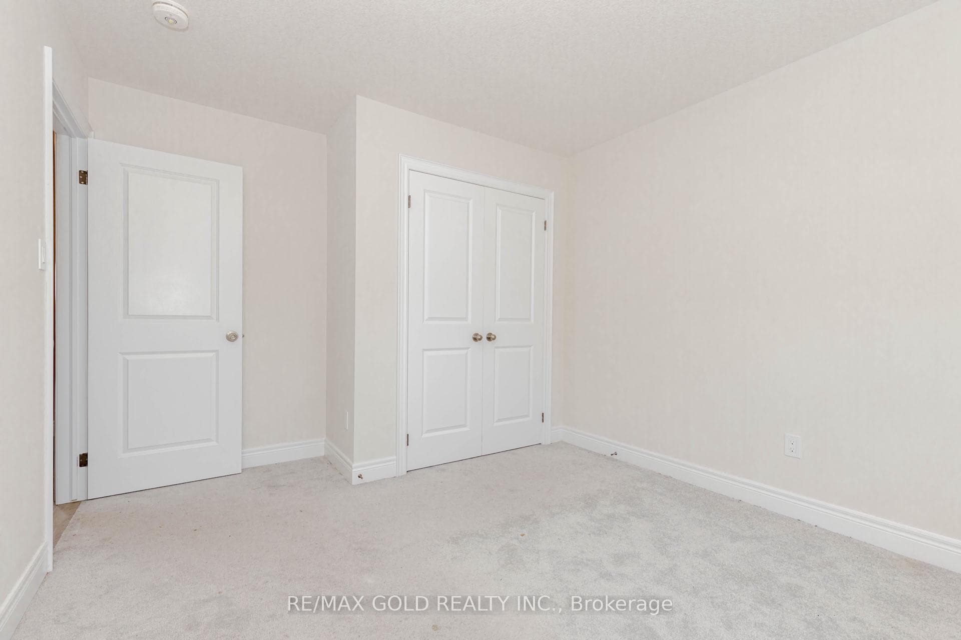 61 Eleanor Avenue Unit Upstairs photo 42
