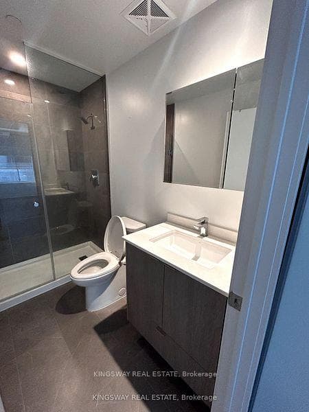 Primary bedroom ensuite
