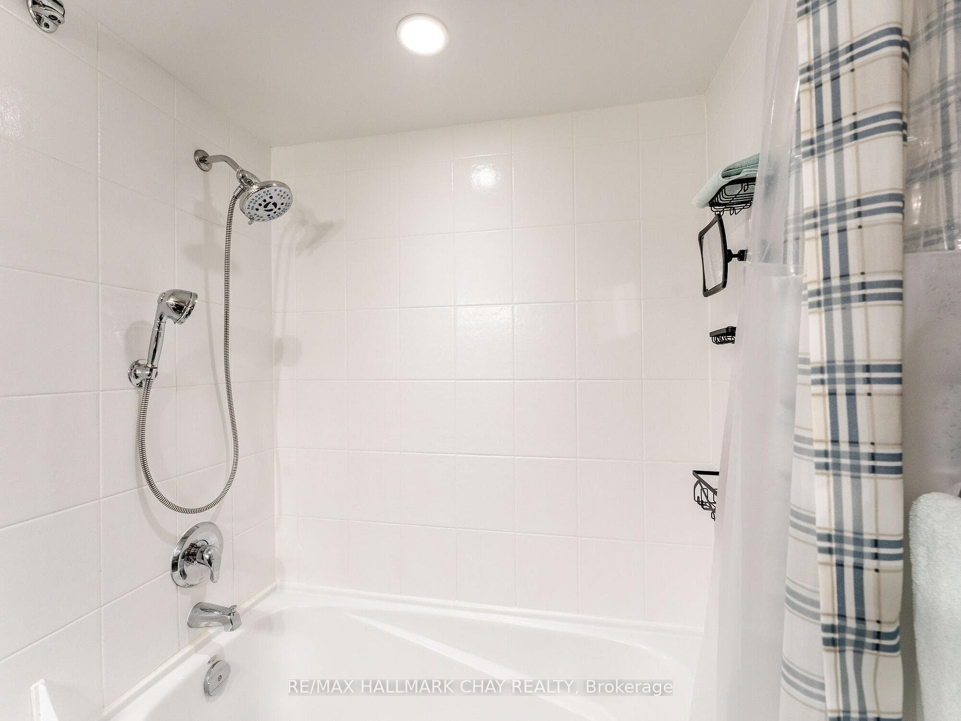 11 Oneida Crescent Unit 406 photo 22
