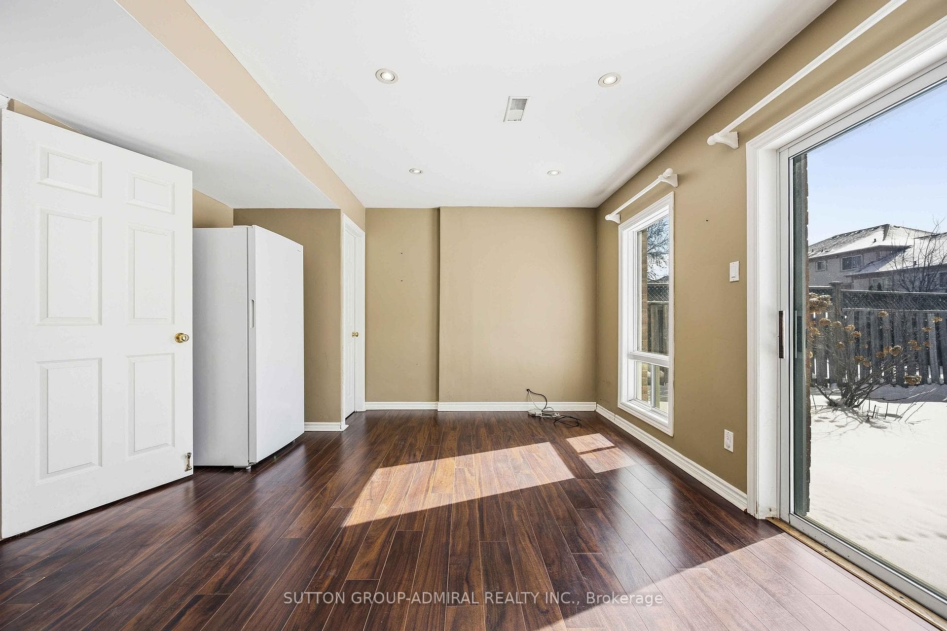 75 James Scott Road photo 41