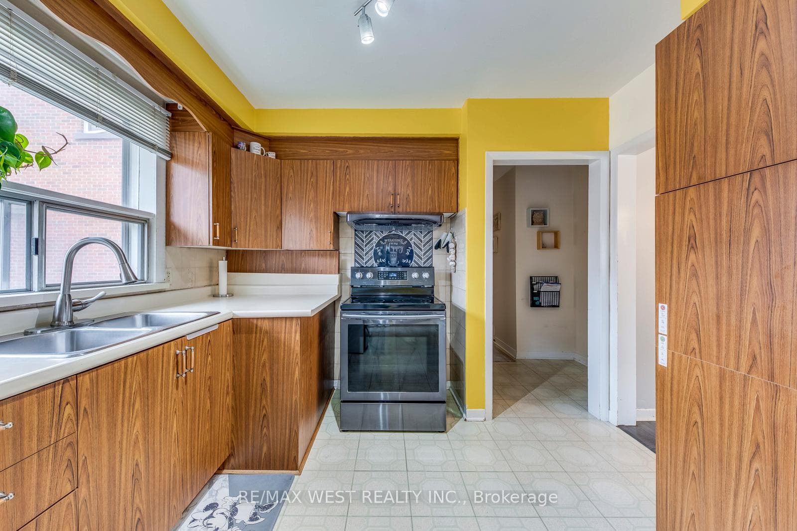 65 North Park Drive photo 13