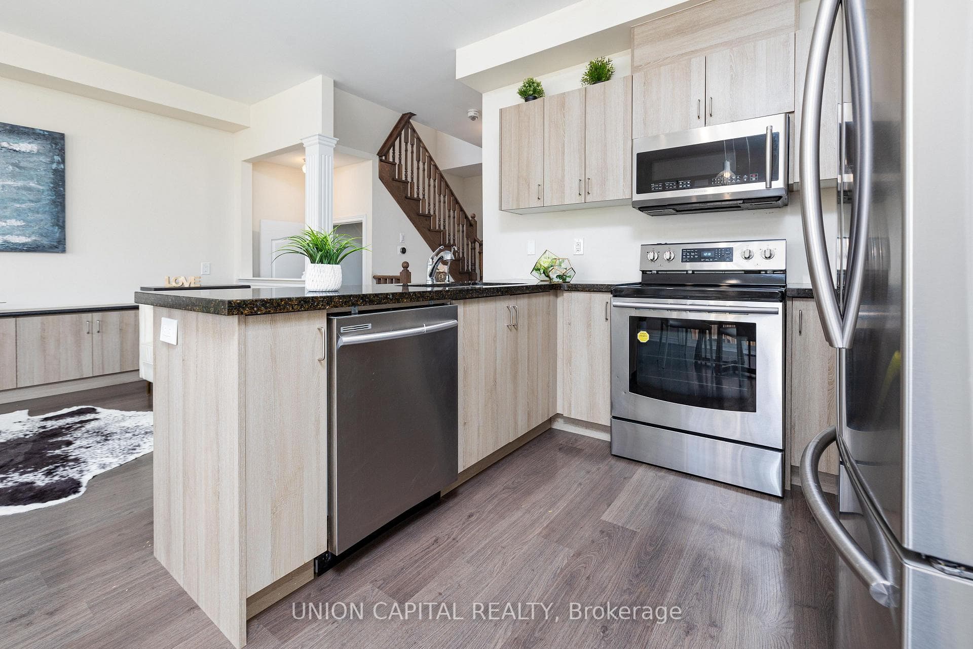 64 Collier Crescent photo 12