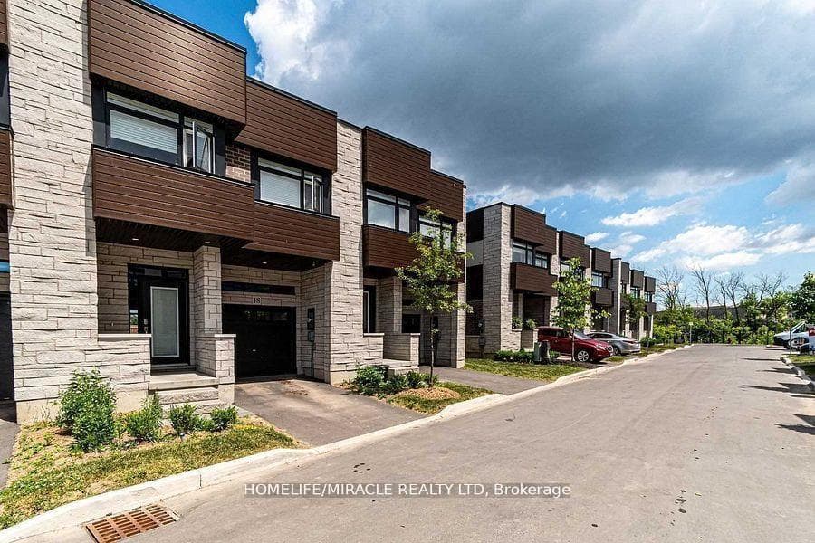 35 Midhurst Heights Unit 18 photo 13