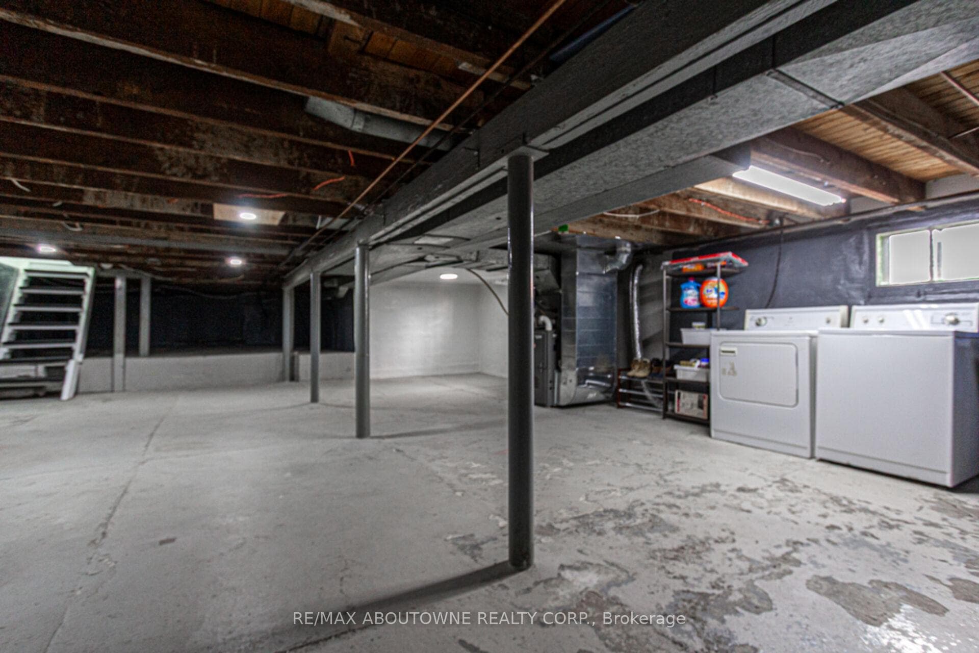 27 Fairview Avenue photo 35