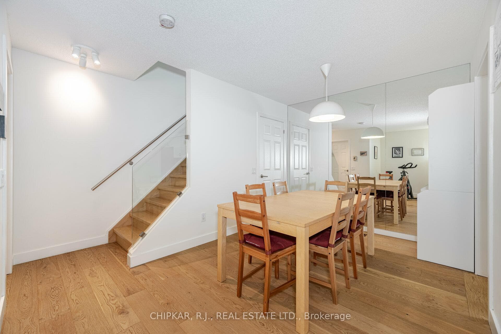 900 Steeles Avenue Unit 407 photo 9