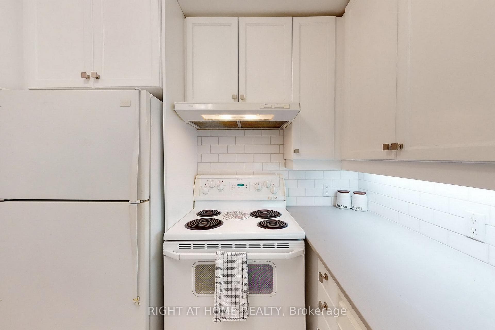 55 Bloor Street Unit 1706 photo 9