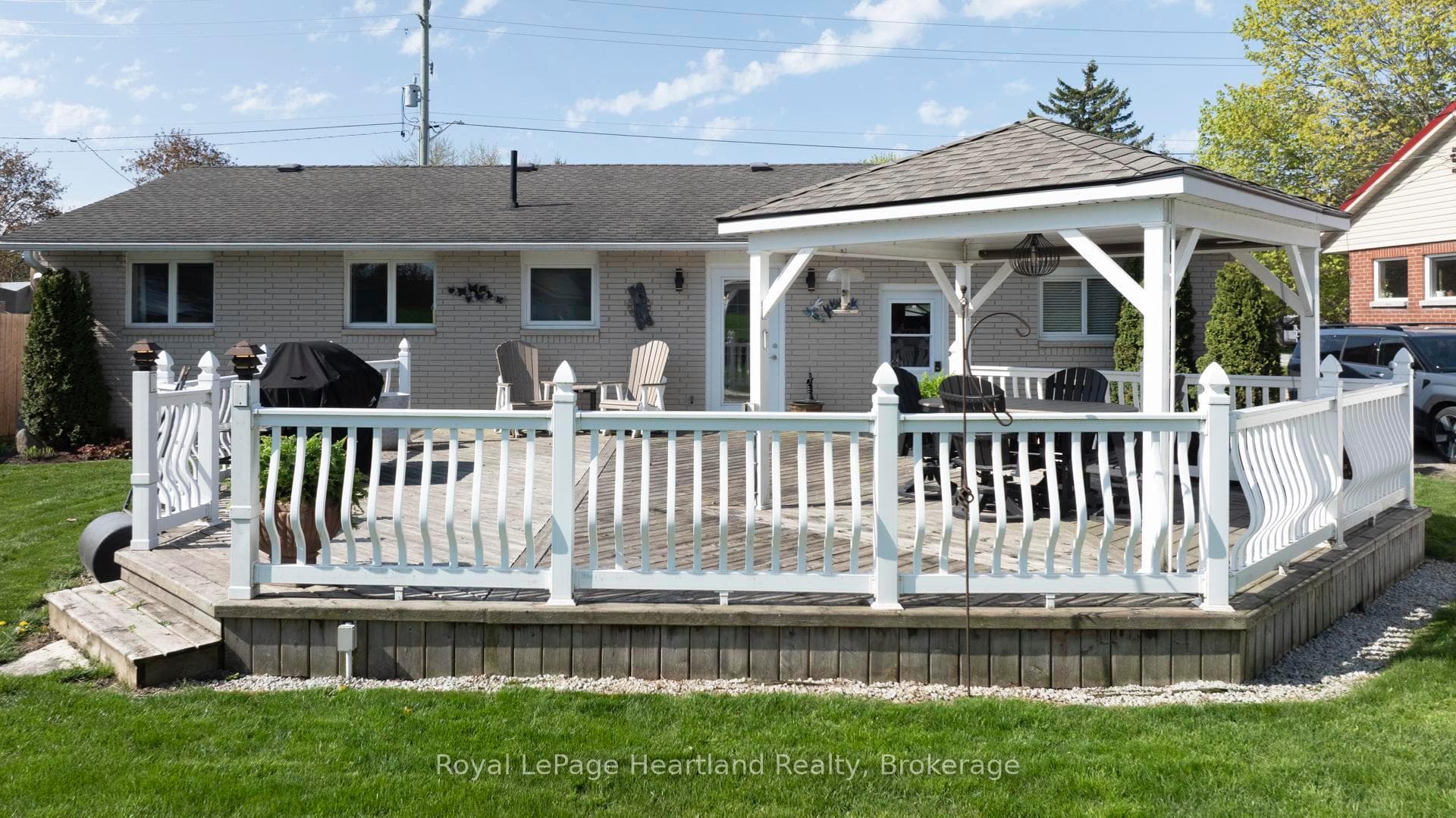 333 Ontario Street photo 39