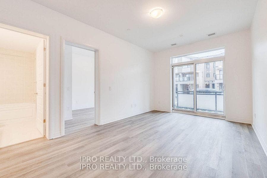 470 Gordon Krantz Avenue Unit 114 photo 16
