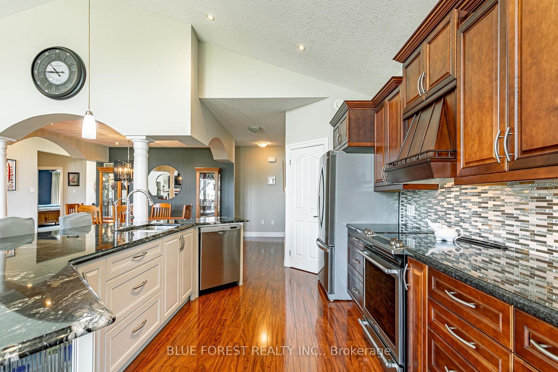 10938 Rogers Road photo 17