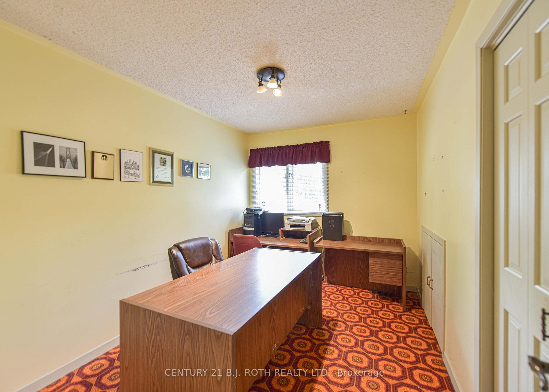 434 Bay Street photo 37