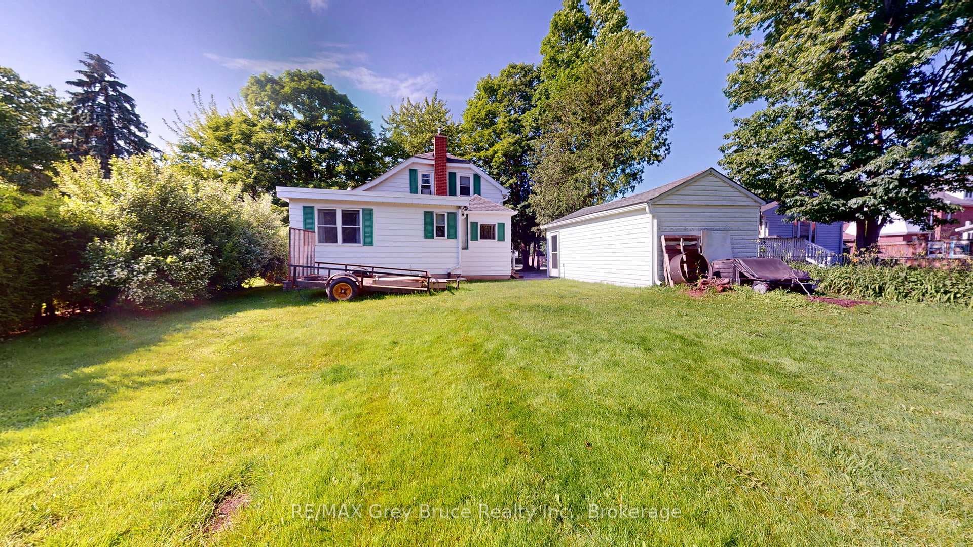 621 11th Street photo 8