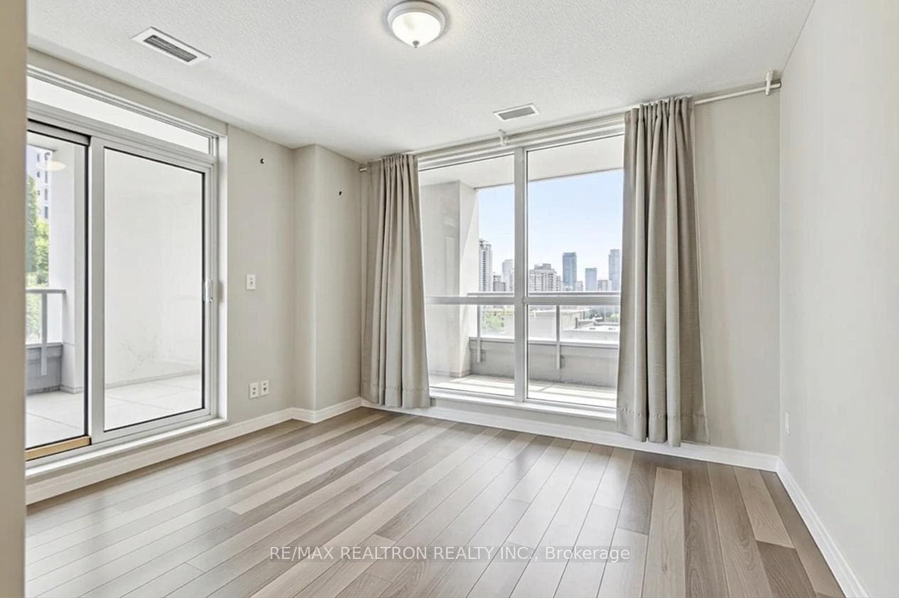 2015 Sheppard Avenue Unit 102 photo 2