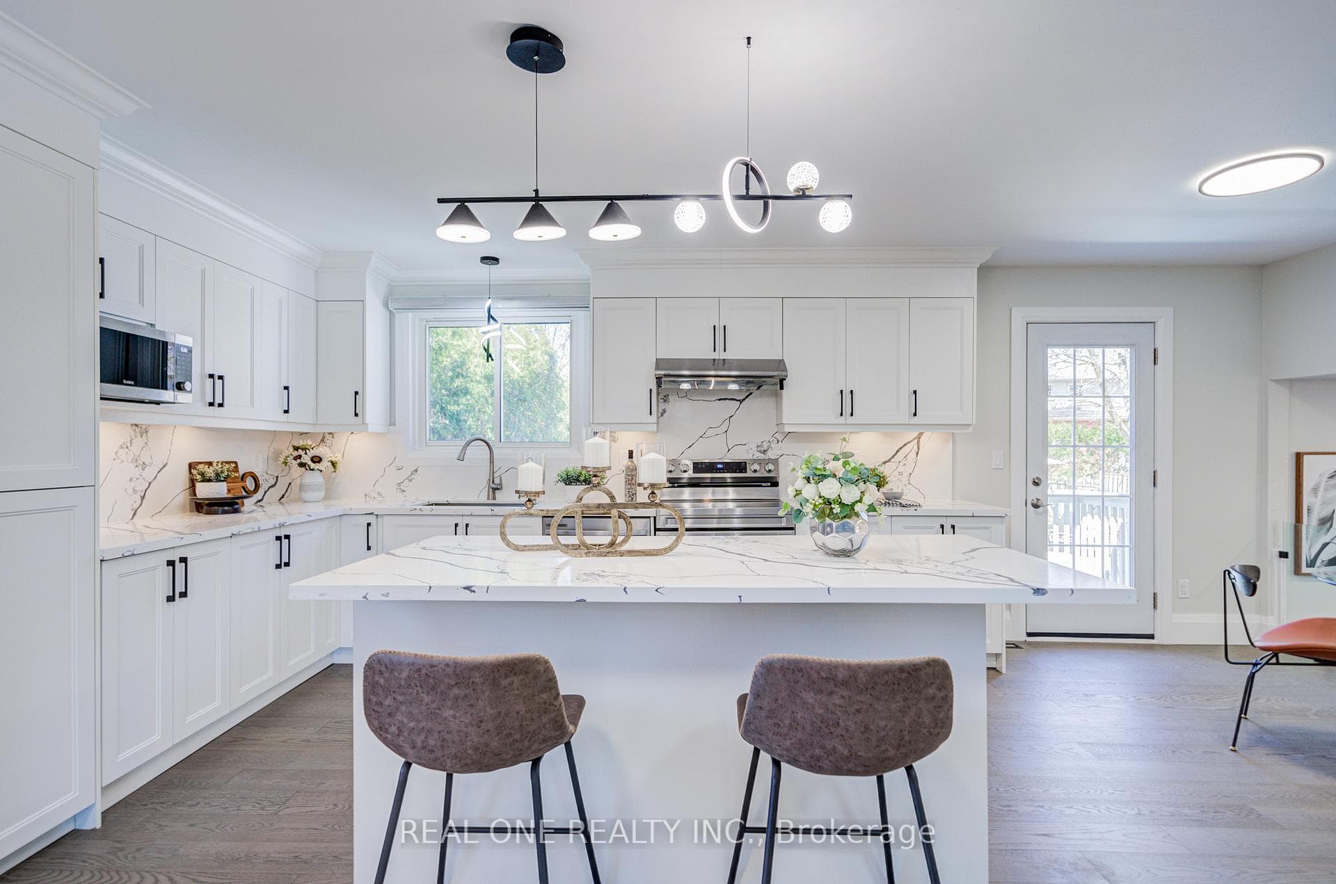 14 Brookfield Court photo 22
