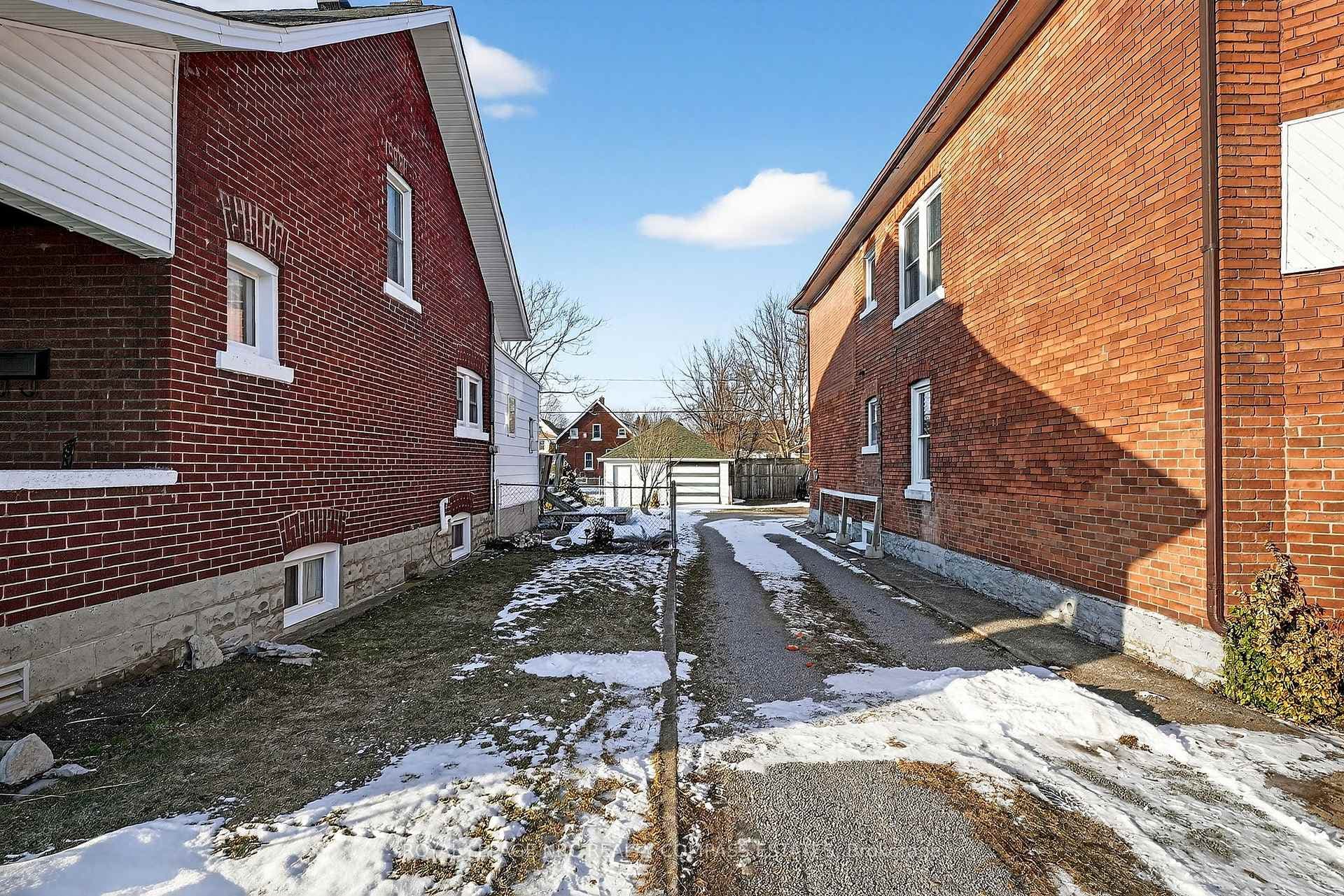 234 Jarvis Street photo 45