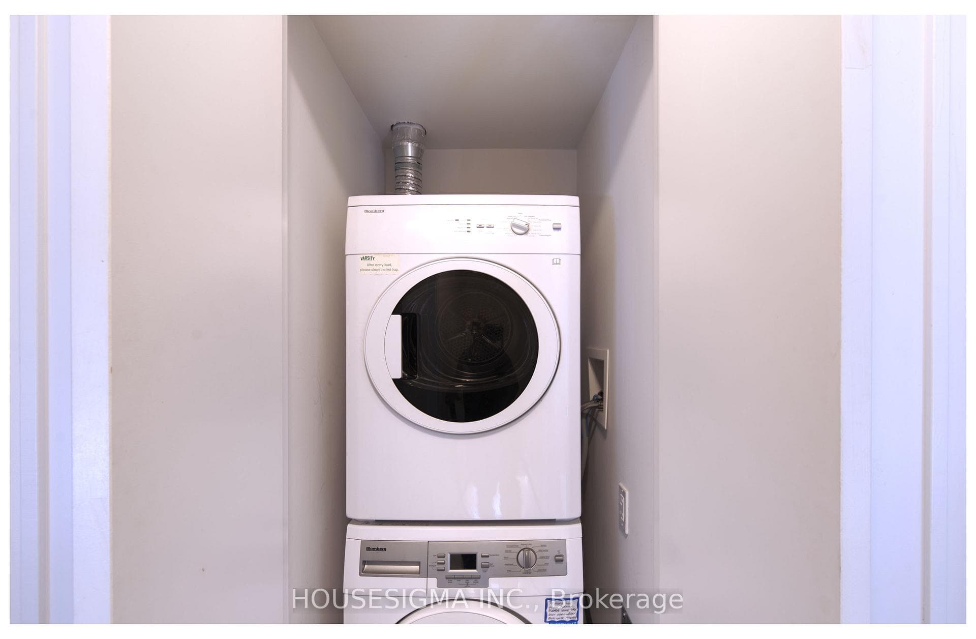 1720 Simcoe Street Unit 28 photo 9