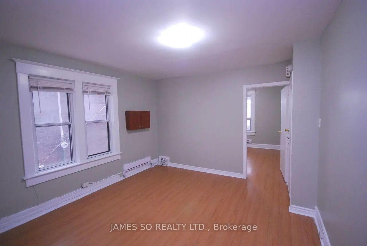 169 Greenwood Avenue Unit Main Fl photo 2