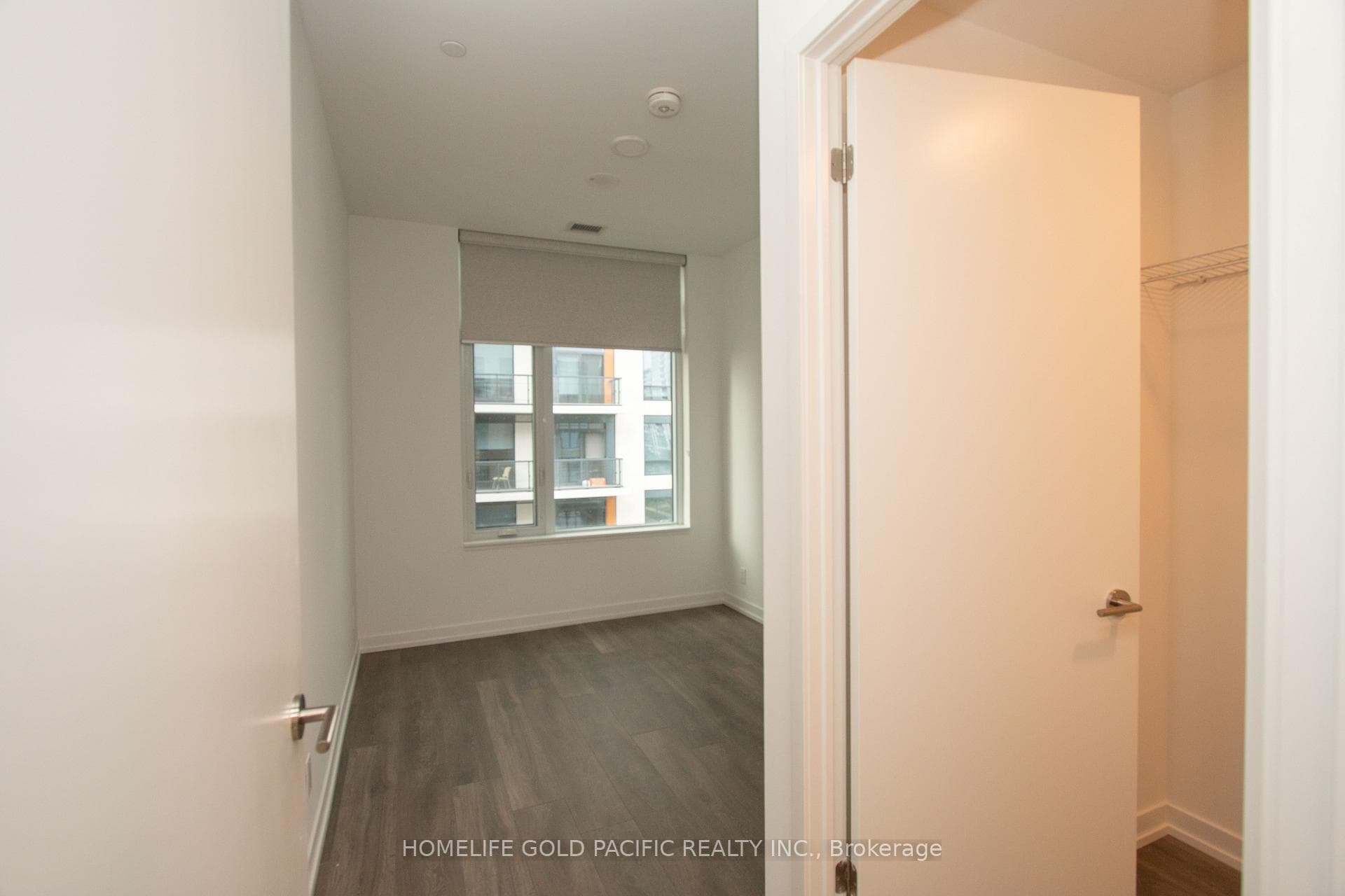 8 Beverley Glen Boulevard Unit 520 photo 7