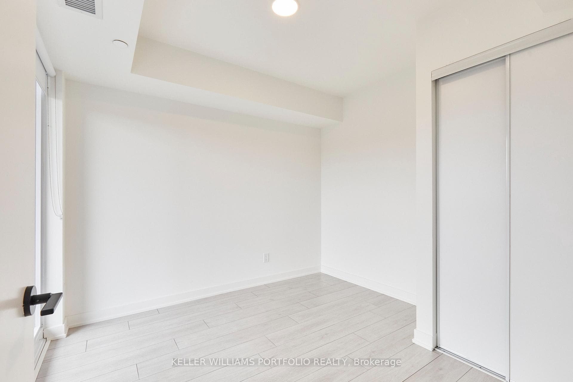 5 Lakeview Avenue Unit 520 photo 21