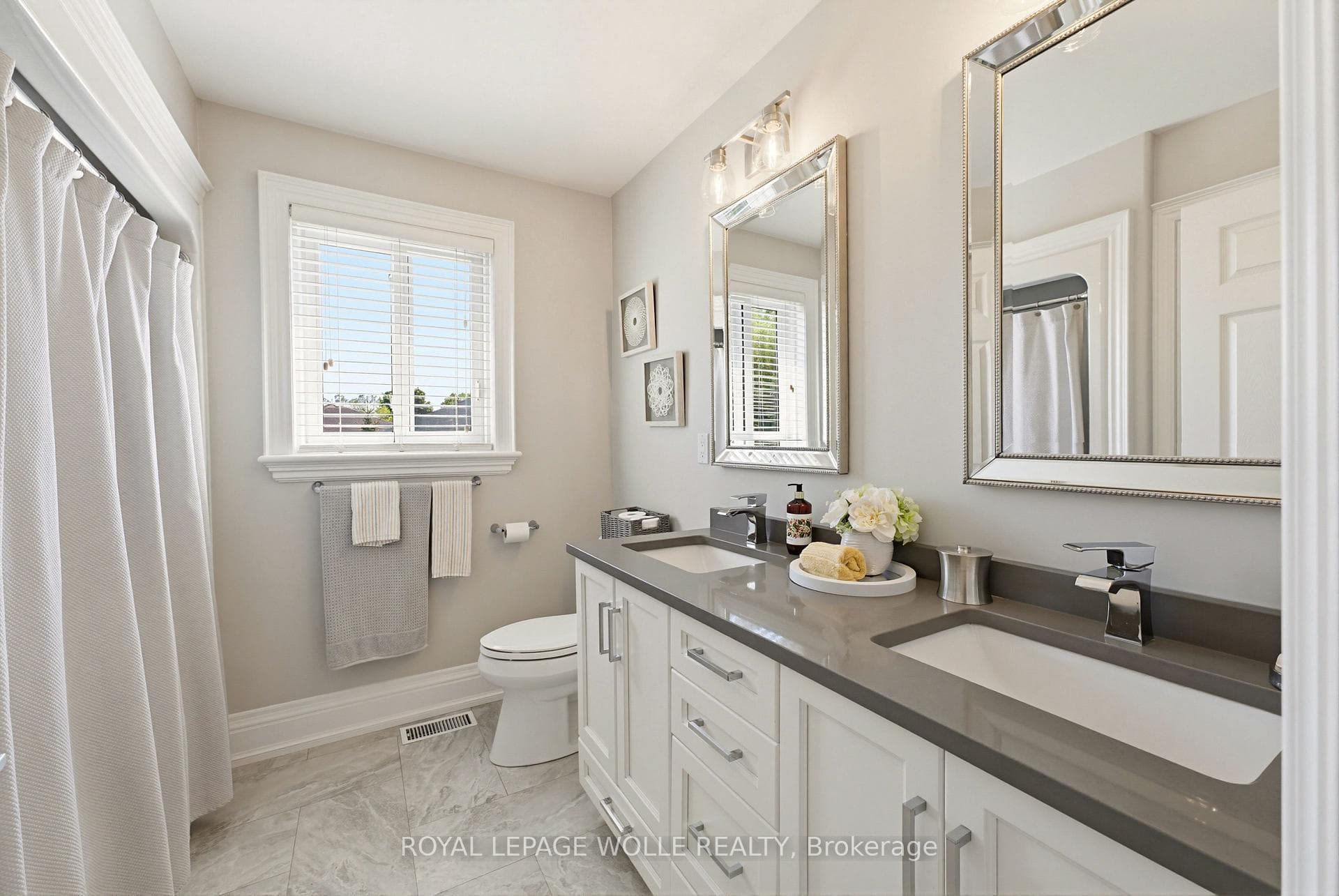 64 Highgate Road photo 31