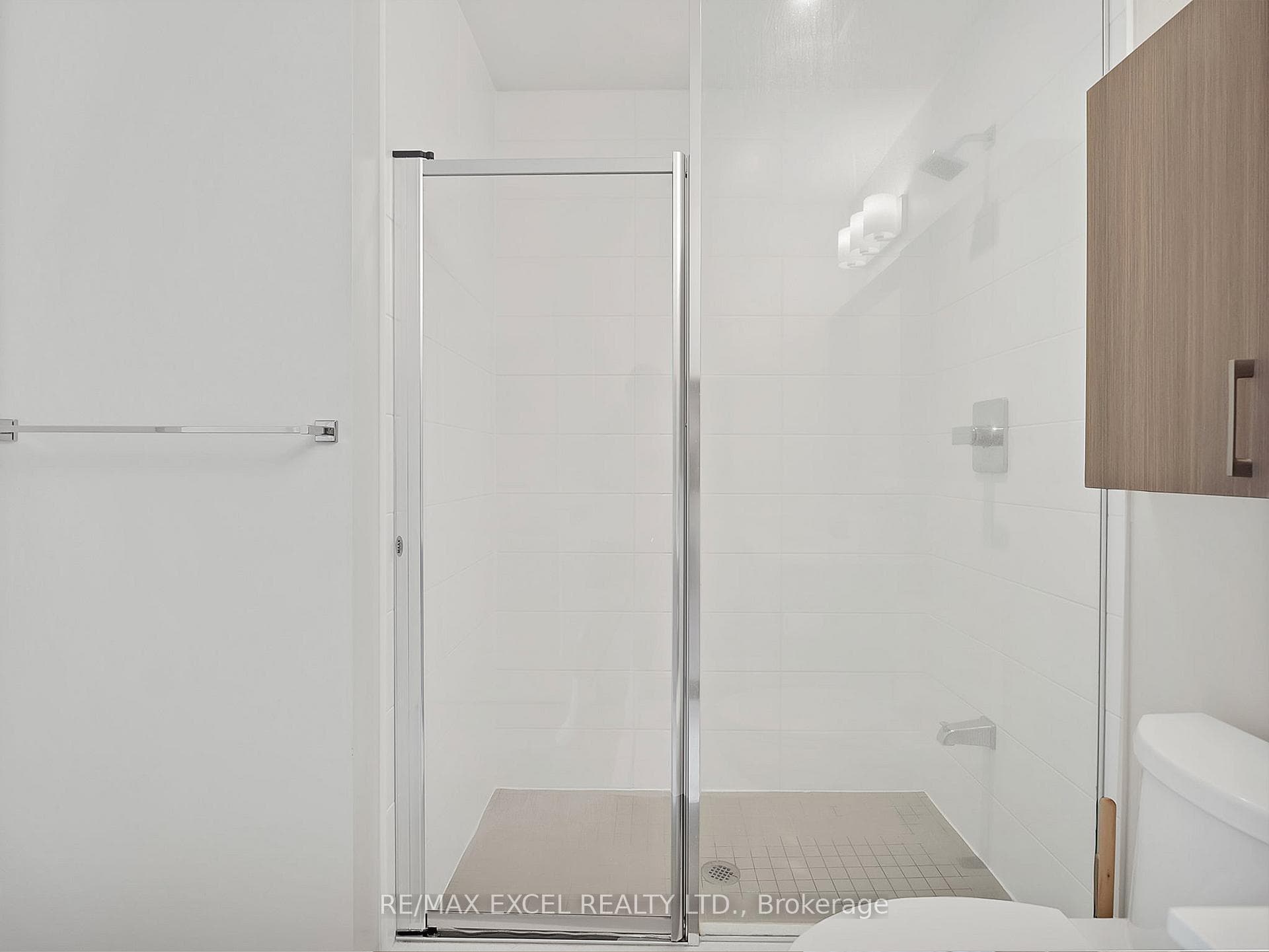 591 Sheppard Avenue Unit 530 photo 12