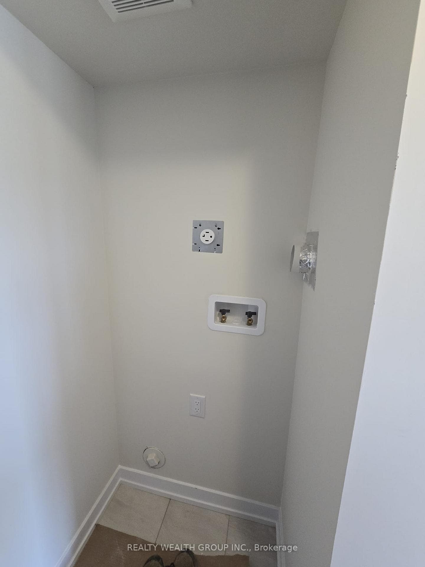 235 Melody Lane photo 21