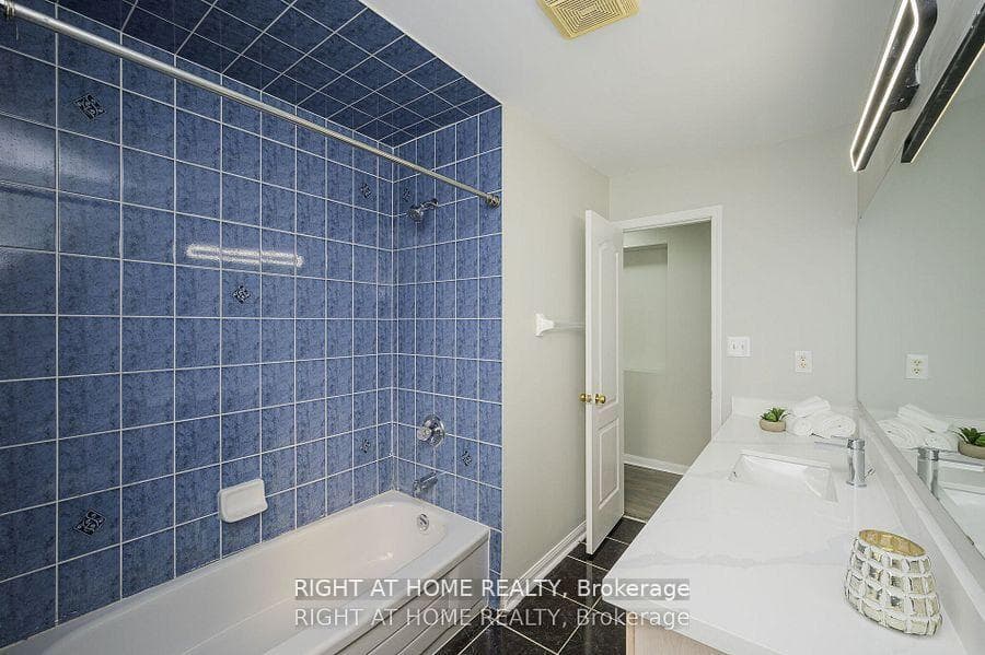 1724 Samuelson Circle photo 24