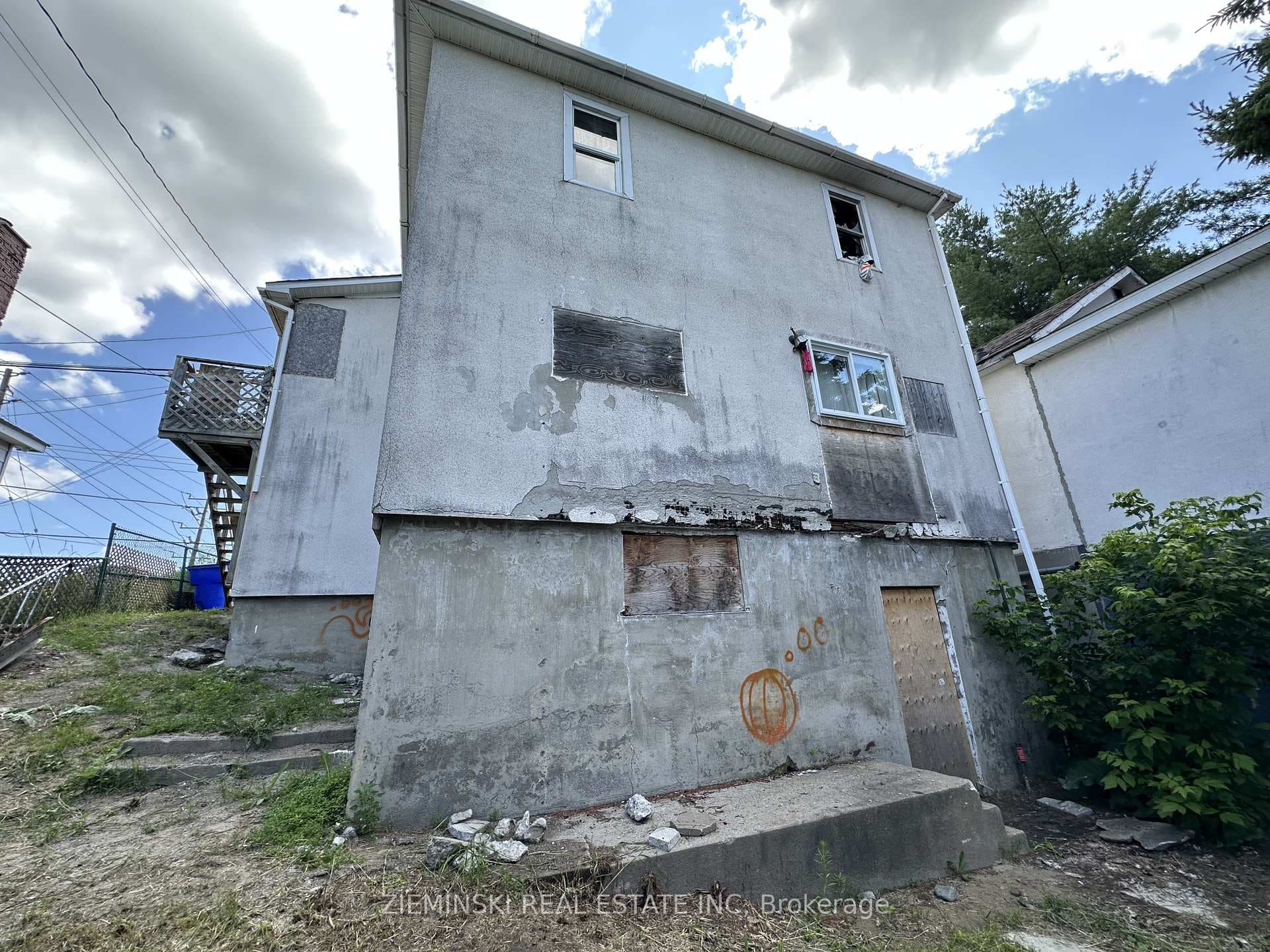 465 Pine Street photo 4