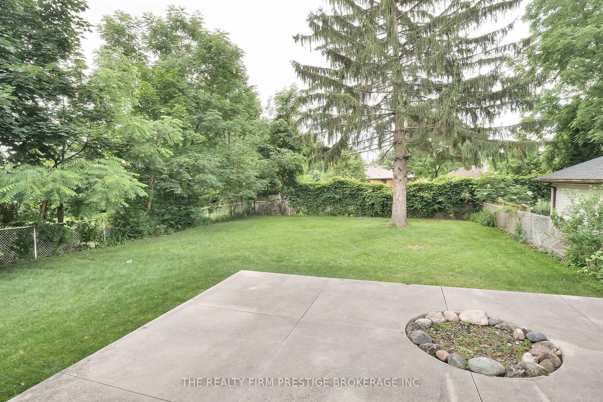 1865 Park Avenue photo 22