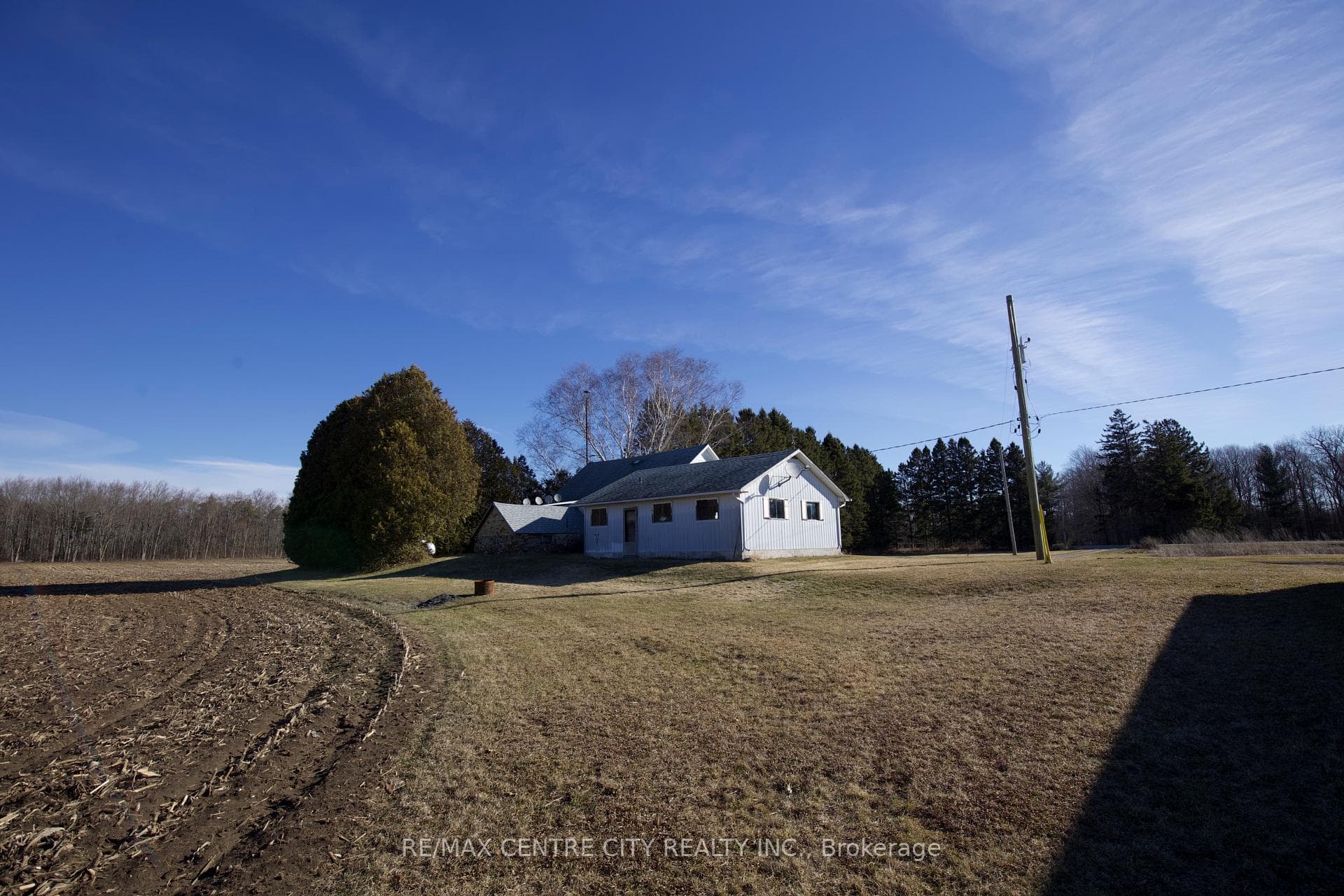 7923 Coyle Road photo 4