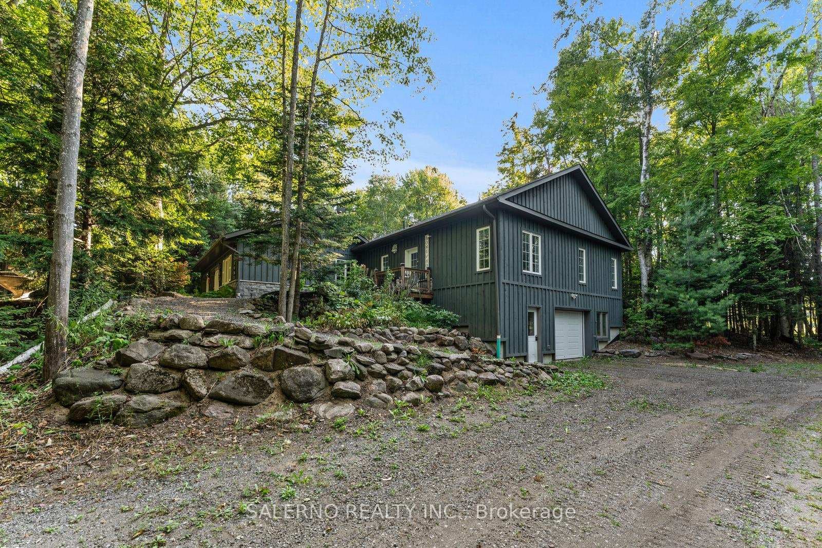 3992 Penetanguishene Road photo 9