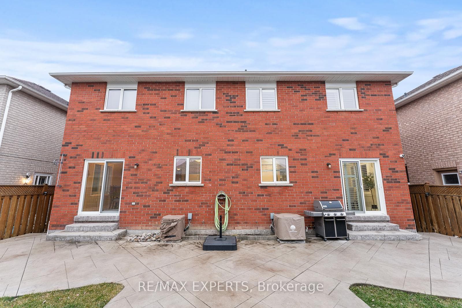 45 La Neve Avenue photo 31
