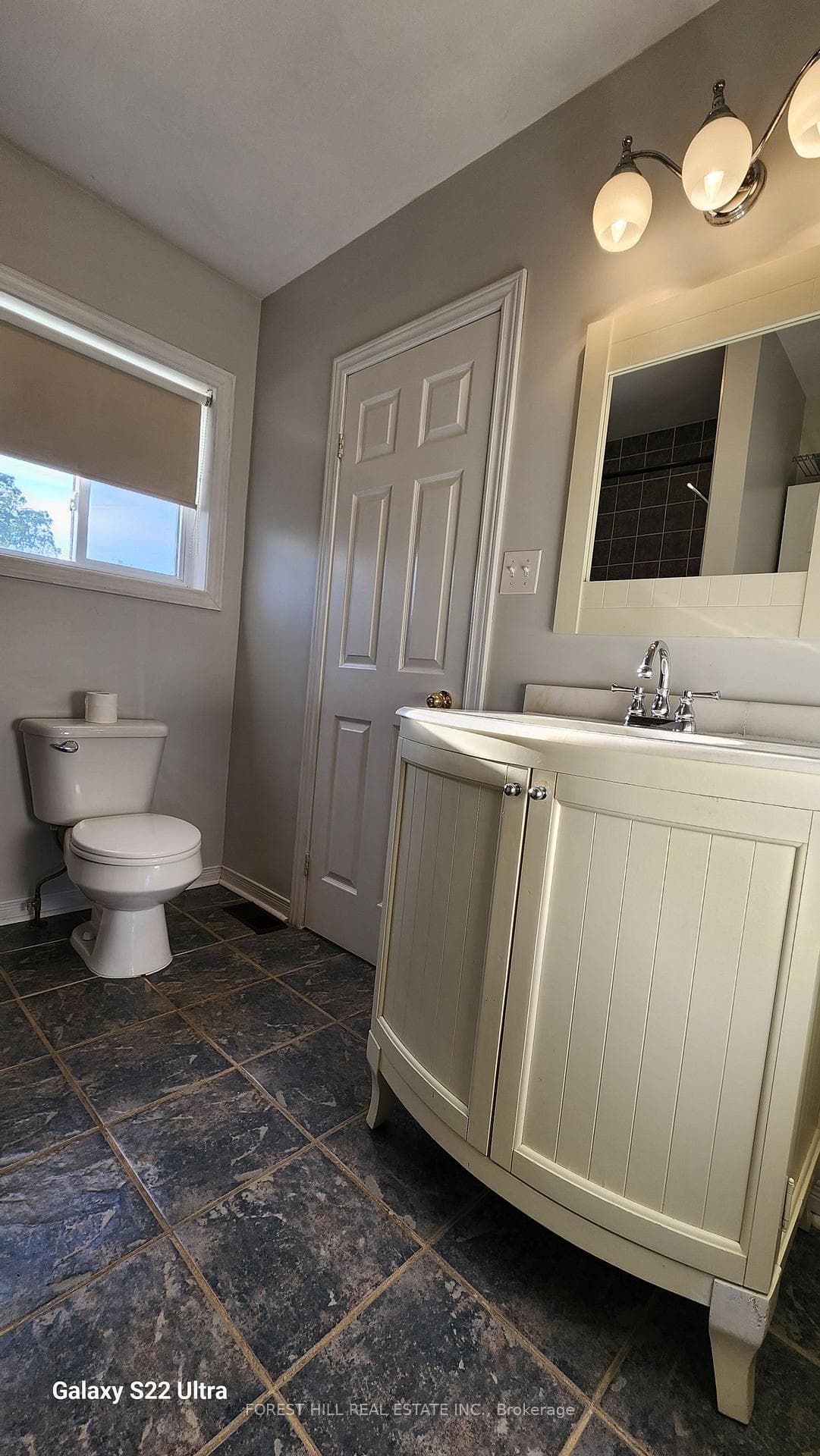 285 Burk Street photo 11