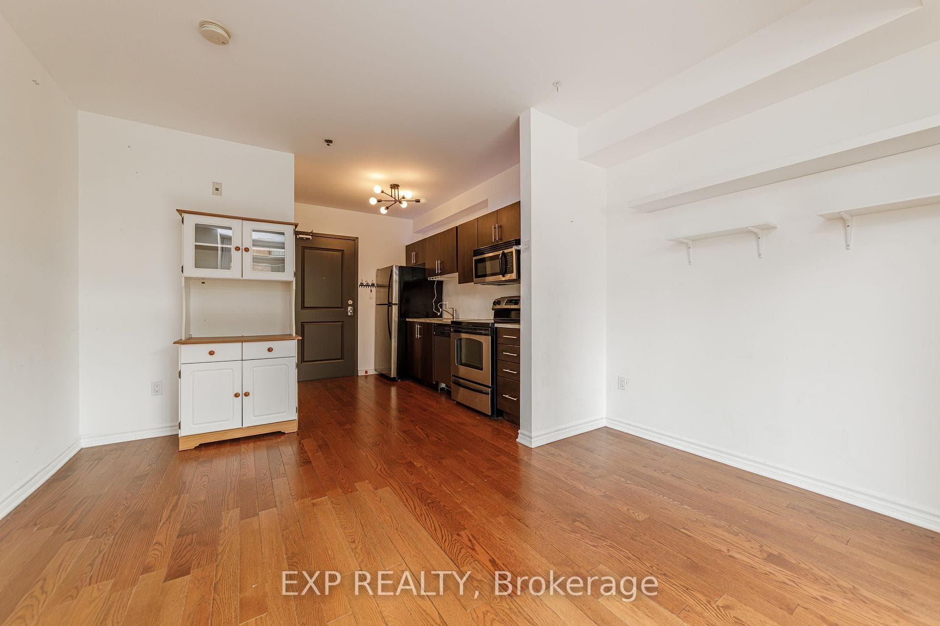 429 Kent Street Unit 221 photo 4