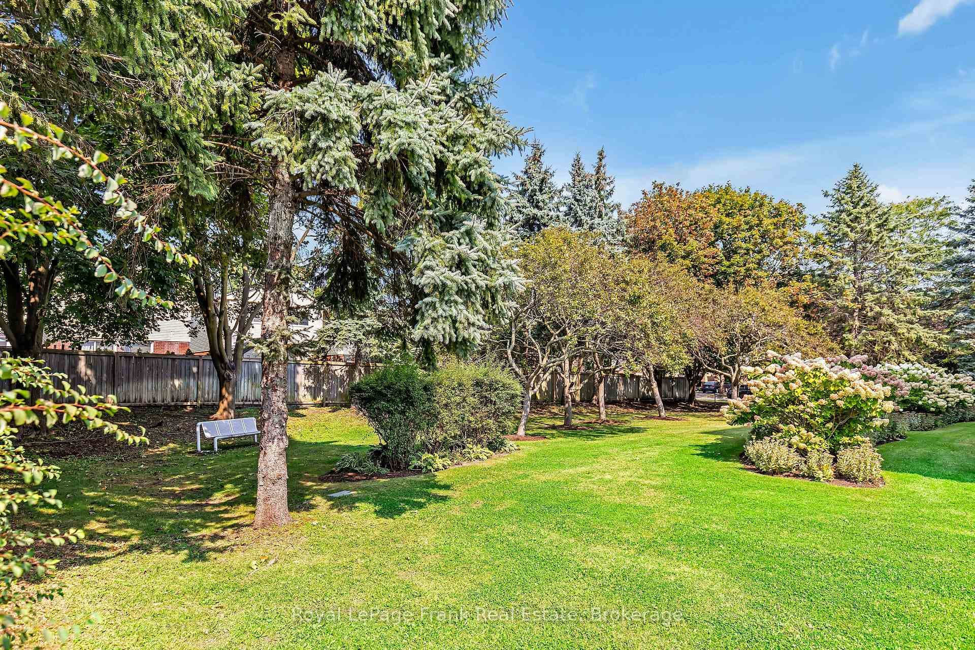 712 Rossland Road Unit 307 photo 37
