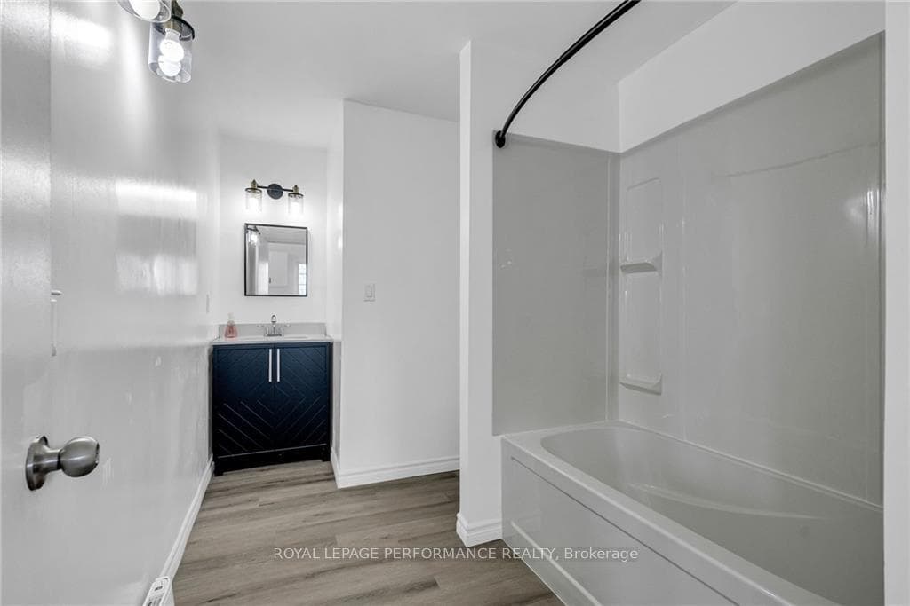 411 PACIFIC Avenue photo 15