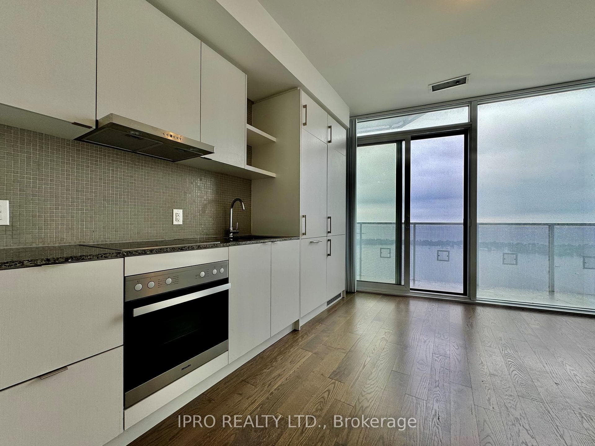100 Harbour Street Unit 6008 photo 5