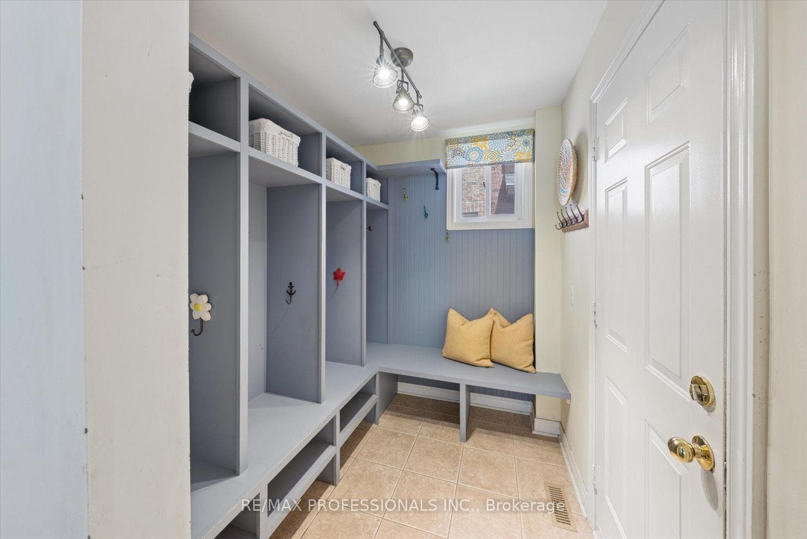 62 Blackfriar Avenue photo 17