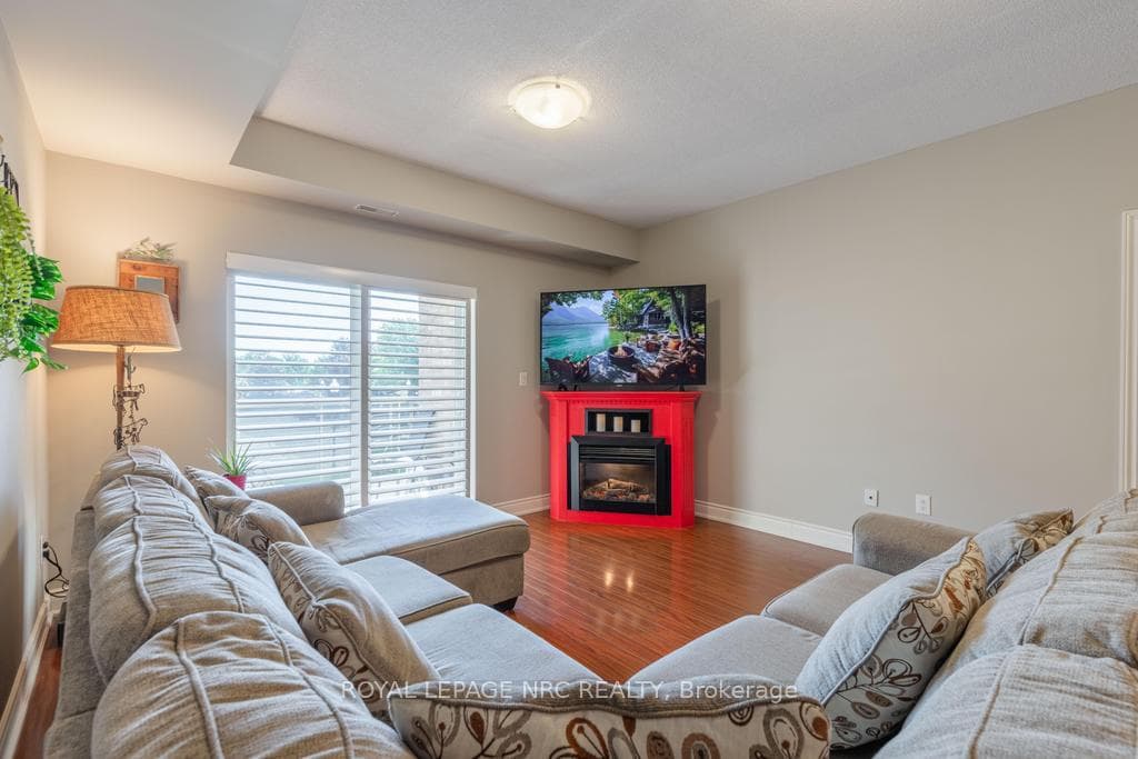 8111 Forest Glen Drive Unit 220 photo 10