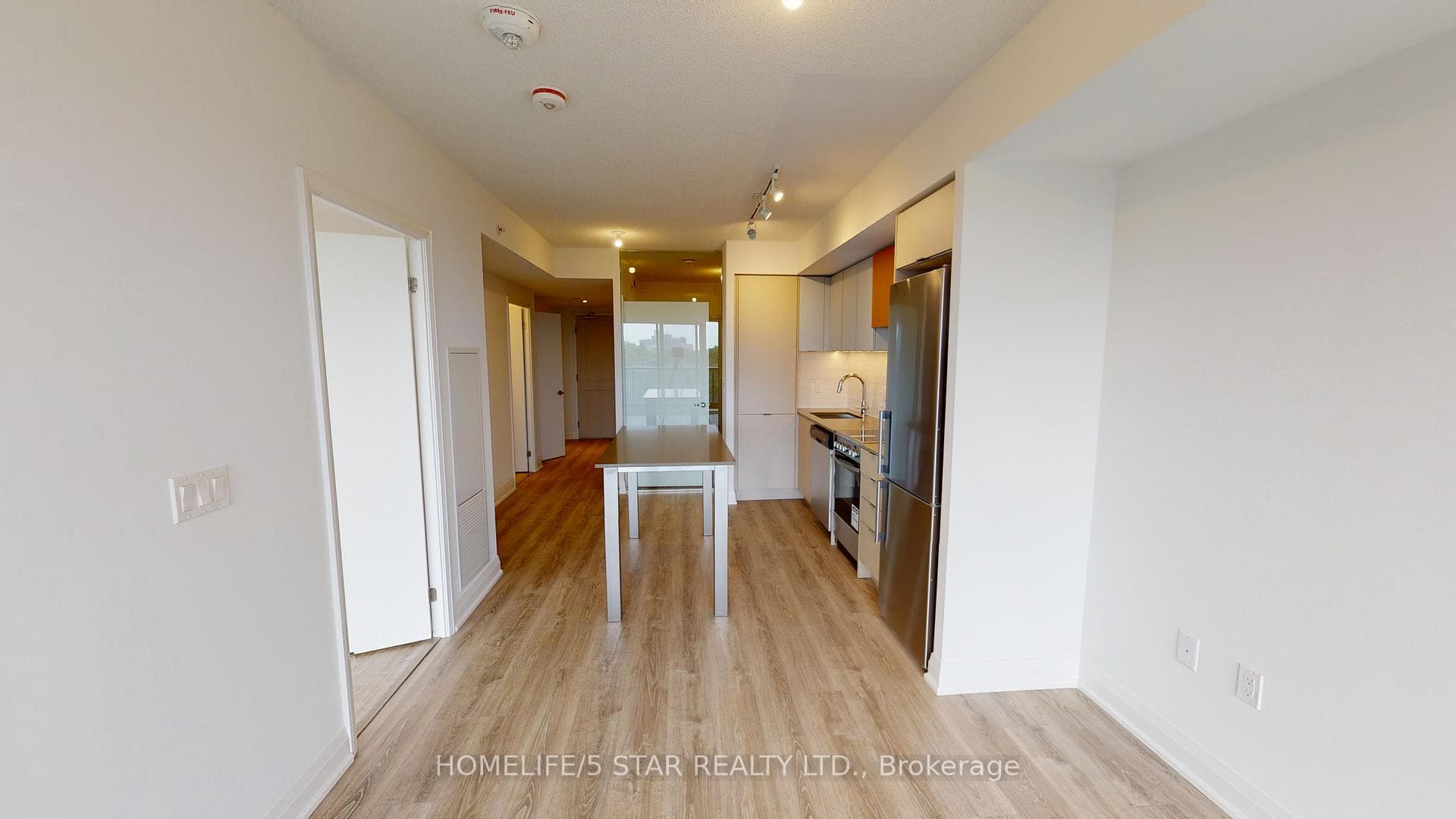 26 Gibbs Road Unit 833 photo 6