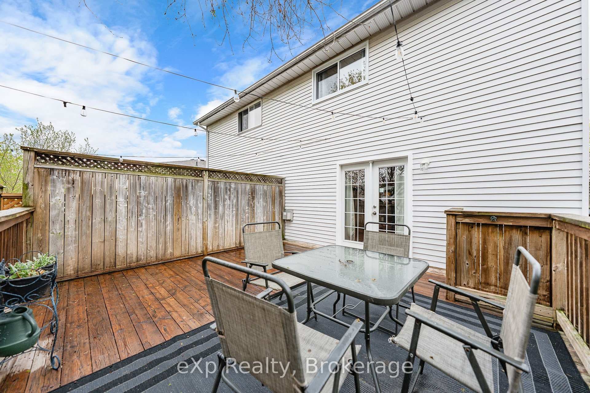 111 Connelly Drive photo 32