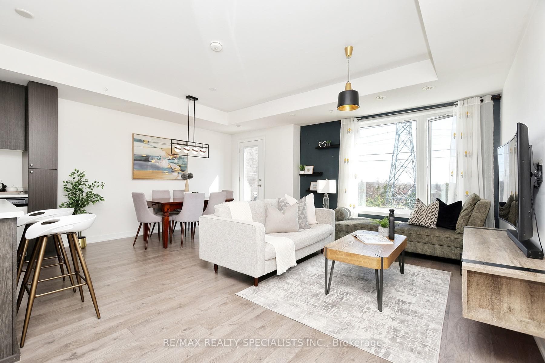 1555 KINGSTON Road Unit 216 photo 12