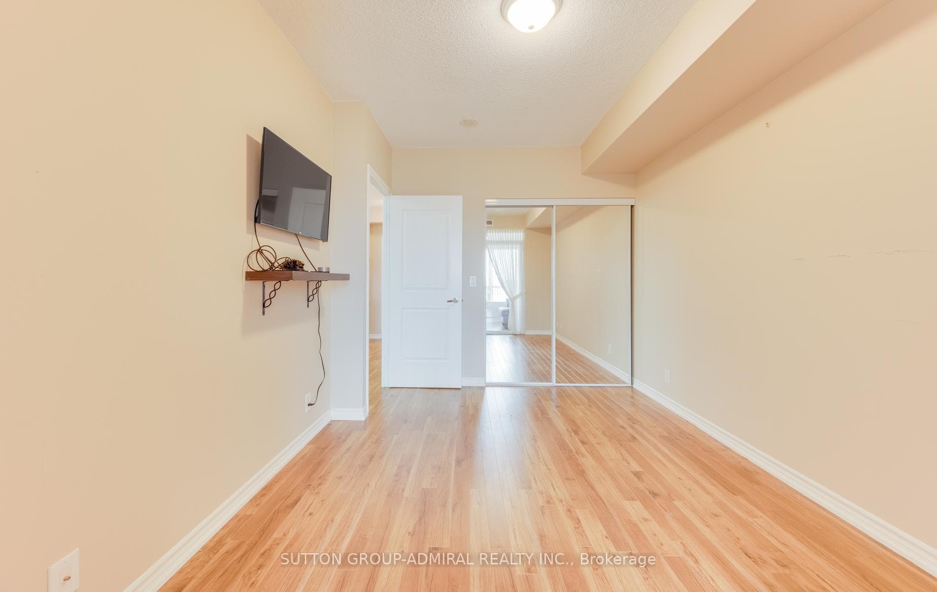 9235 Jane Street Unit 1003 photo 9