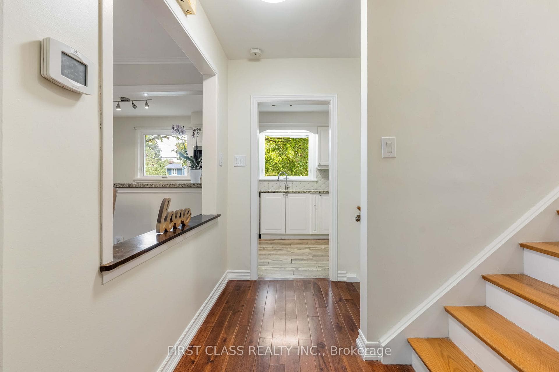 1920 Truscott Drive Unit Main photo 9