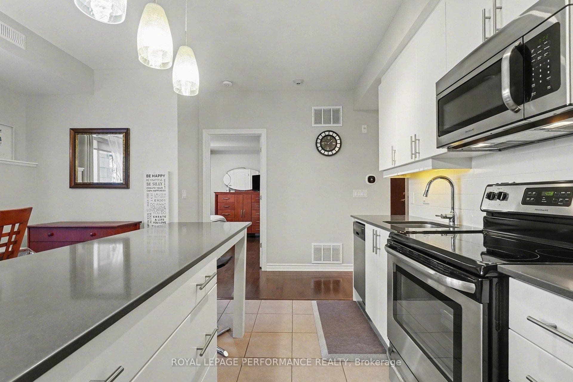 655 Beauparc Private Unit 101 photo 12