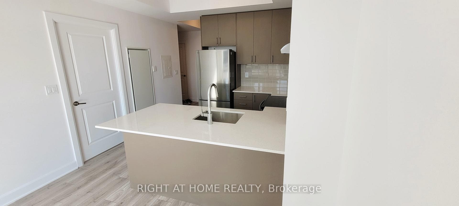 3240 William Coltson Avenue Unit 624 photo 13