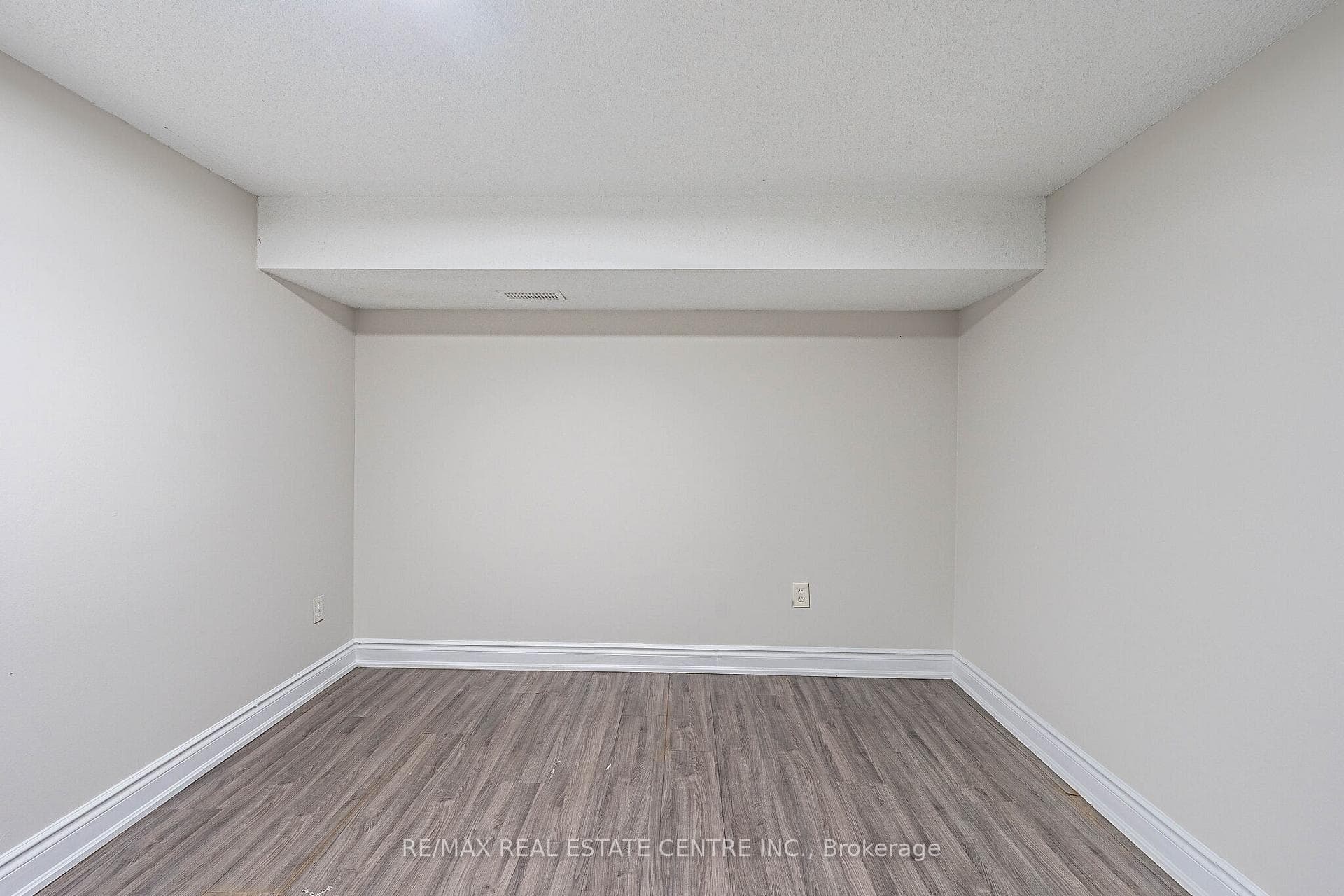 2 Milner Road Unit (Basement) photo 23